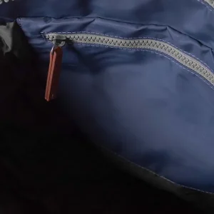 Mochila Bantry B Sostenible Azul Grisaceo Airforce*Roka London Clearance